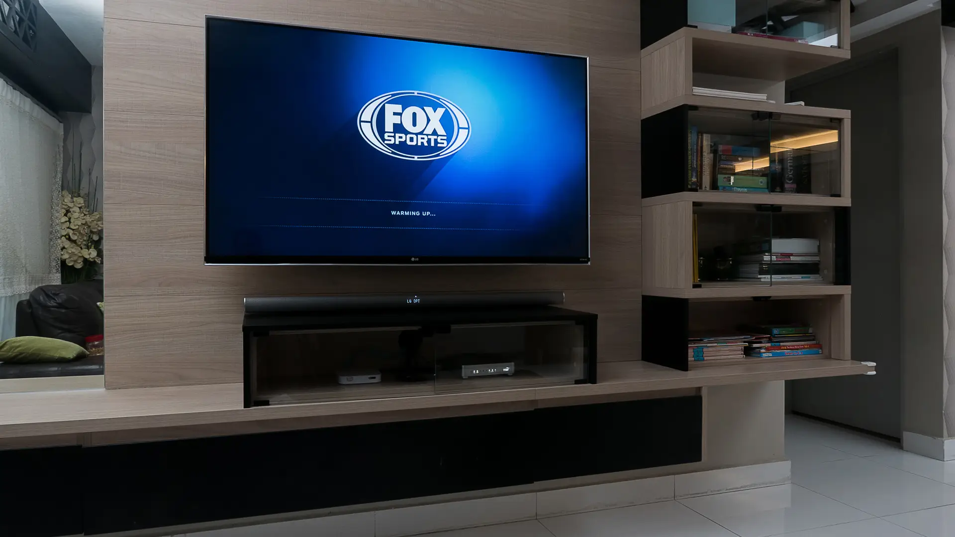 Televisión con el logo de Fox Sports go que puedes ver con la empresa Directv